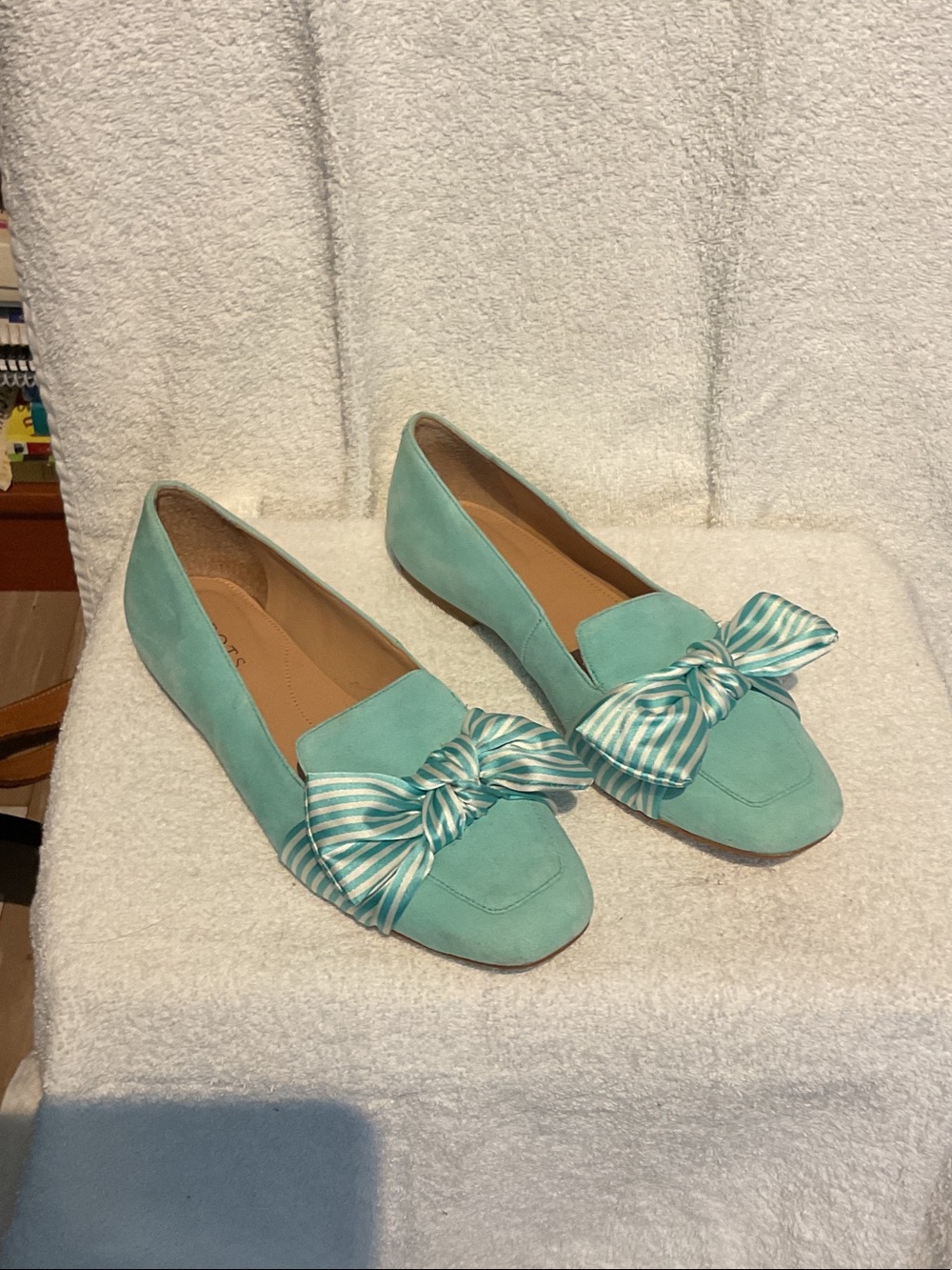 G024. Talbots Mint Green Bow Loafers